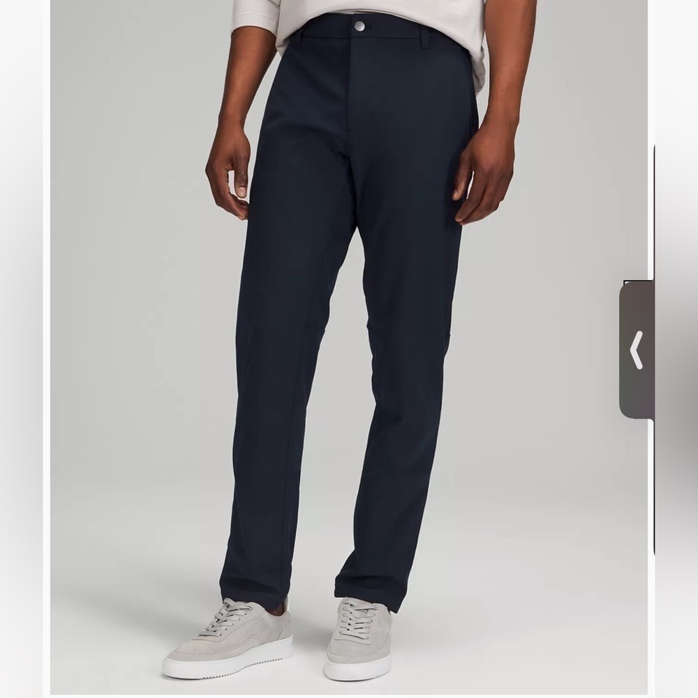 Lululemon  Commission Classic-Fit Pant 29"
Warpstreme Size 32